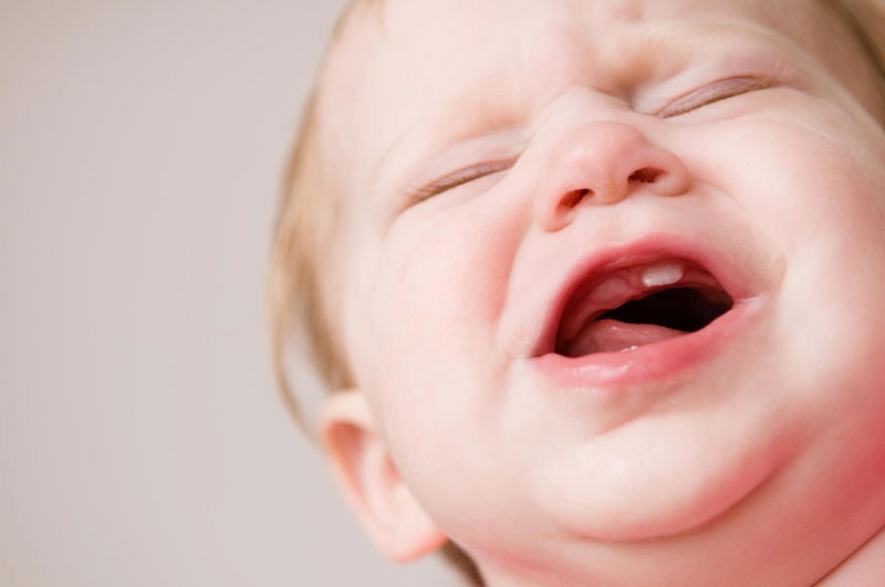 Trẻ mọc răng thường theo một quy trình chung