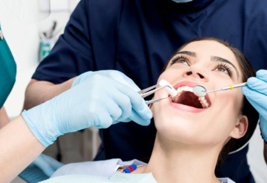 [Review] Bọc Răng Sứ Bệnh Viện Răng Hàm Mặt Có Tốt Không?
