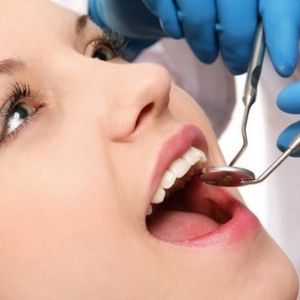 Tình trạng răng miệng người bệnh 