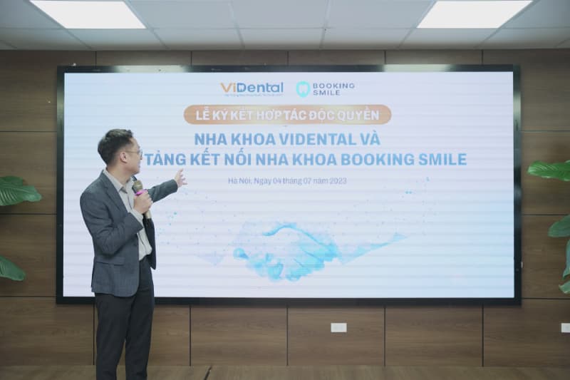 Ông Đặng Thanh Sơn - Giám đốc Kinh doanh nền tảng kết nối nha khoa Booking Smile chia sẻ về sự hợp tác giữa 2 bên