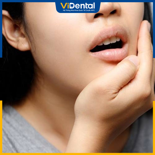 Quá trình mọc răng khôn thường gây ra cảm giác đau nhức khó chịu vô cùng